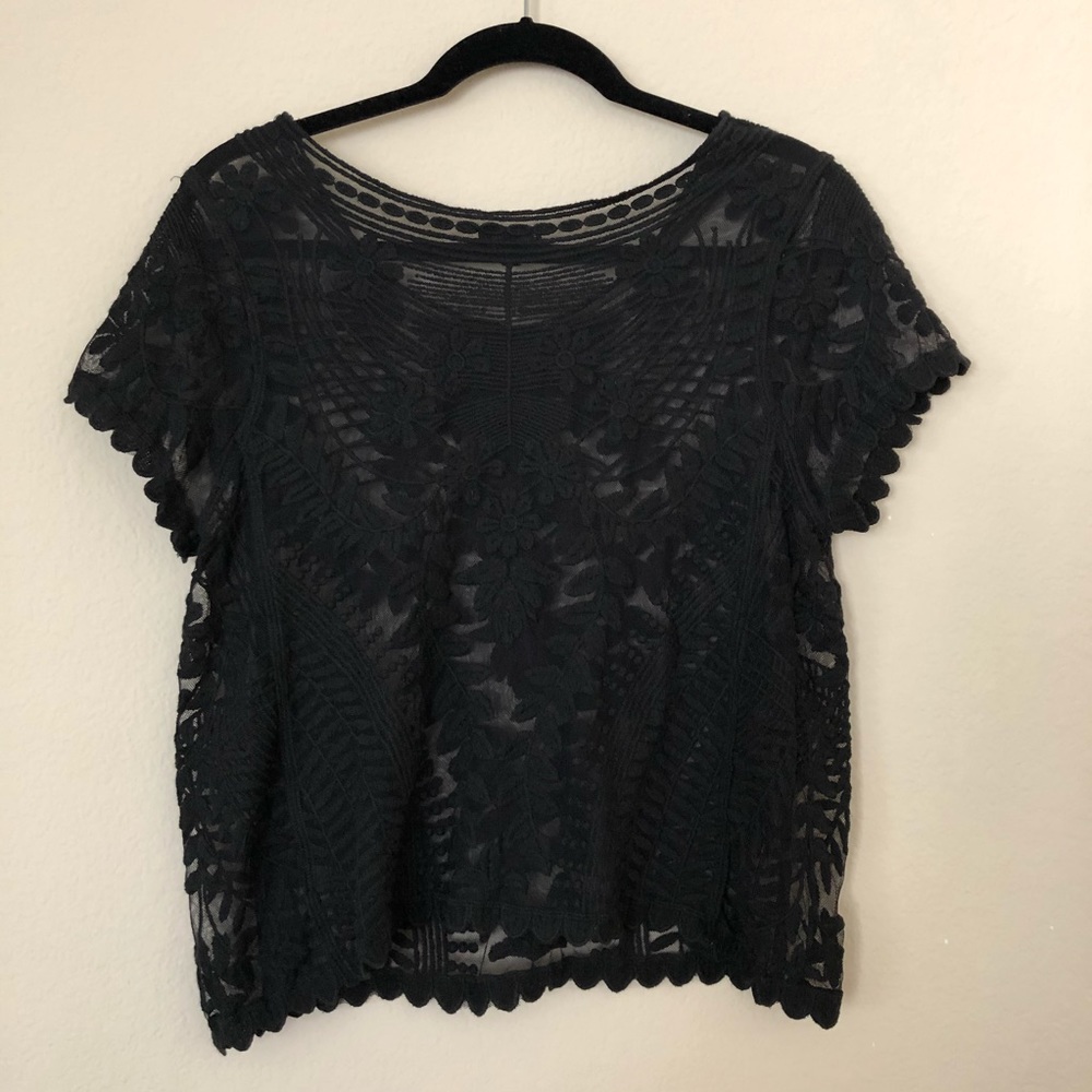 Black lace crop tshirt, Layering top